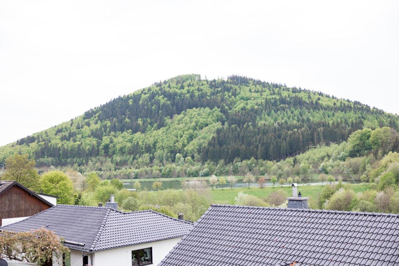 Ferienwohnung Mit Seeblick — Sport Und Erholung Winterberg Esterno foto